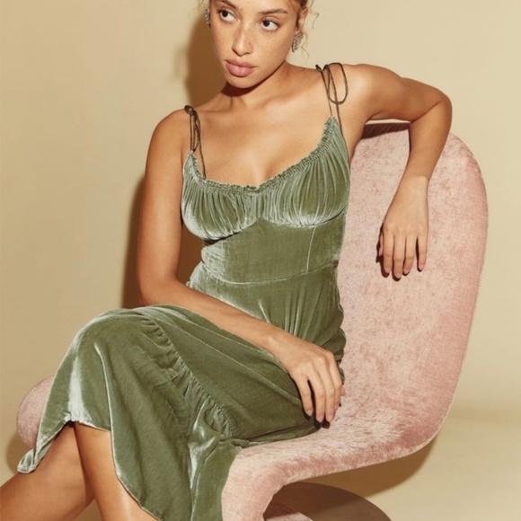 Reformation Oda Dress (0) - Picture 2 of 2